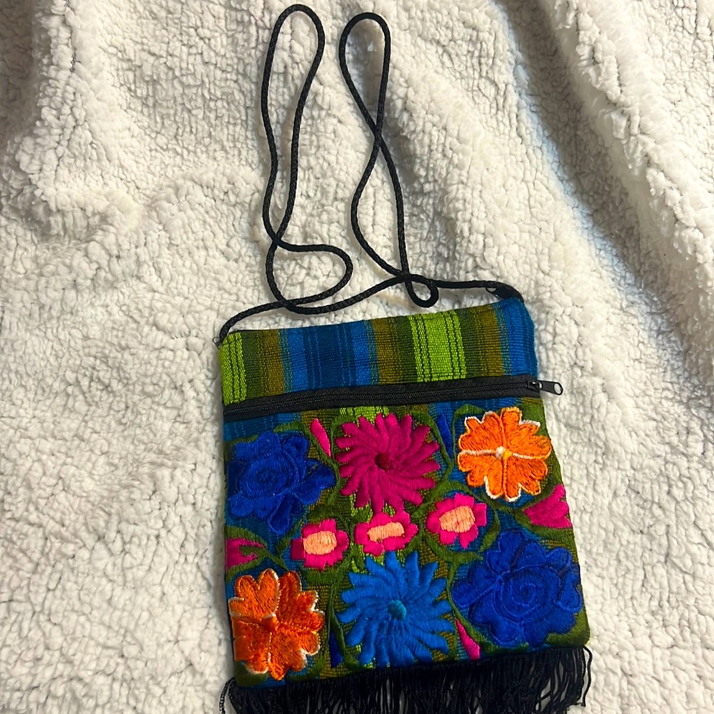 Small shoulder bag